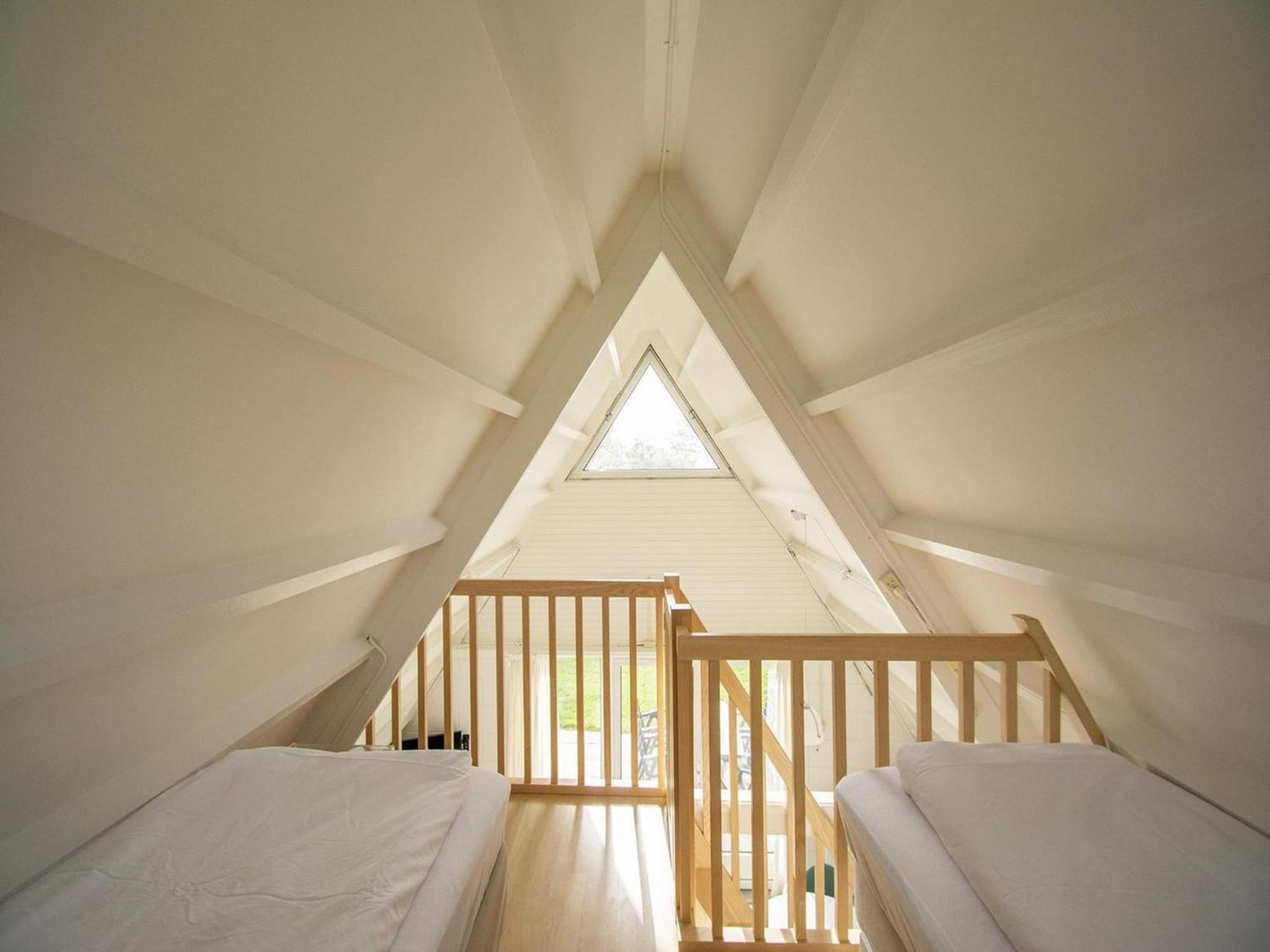 Radiant Seaside Holiday Home Каллантсог Экстерьер фото